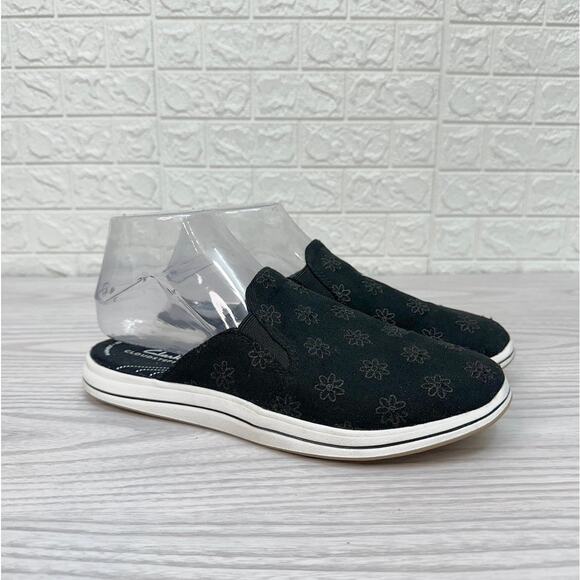Clarks Shoes Womens 9 Black Floral Slip On Flat Mule Cloud Steppers Flat Casual - Picture 2 of 7